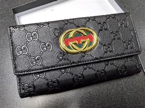 used gucci wallet women's